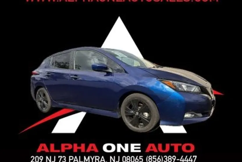 2020 Nissan Leaf SV photo 1