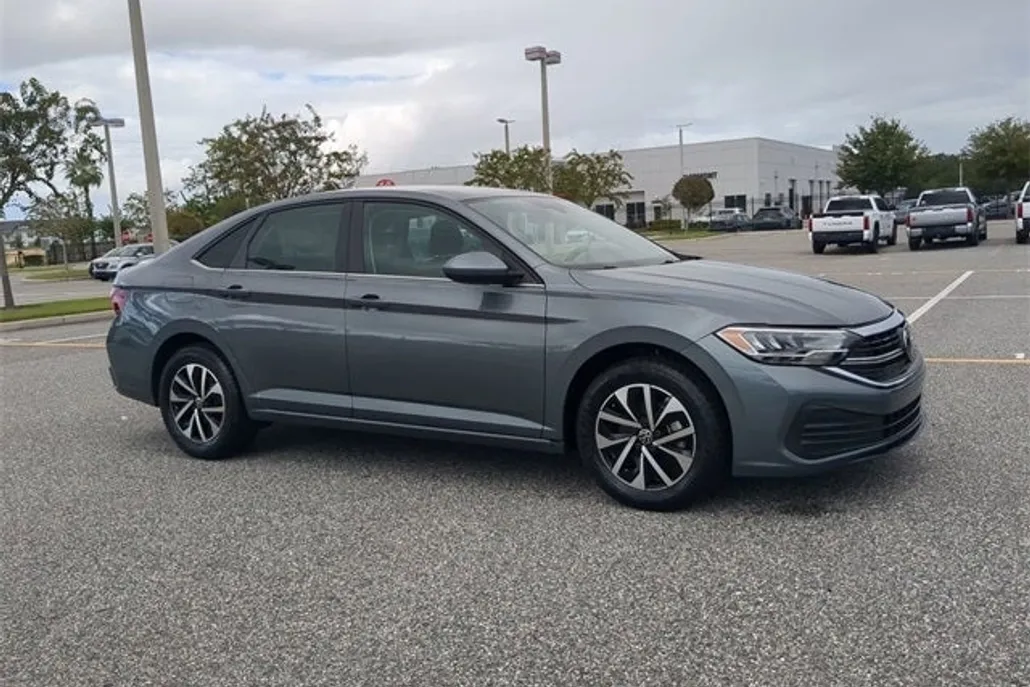 2023 Volkswagen Jetta 1.5T S photo 1
