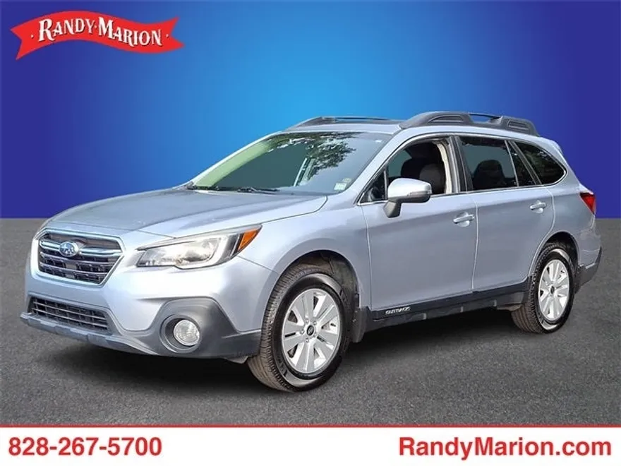 2019 Subaru Outback 2.5i Premium photo 1