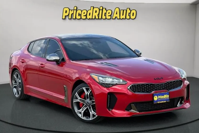 2018 Kia Stinger GT2 photo 1