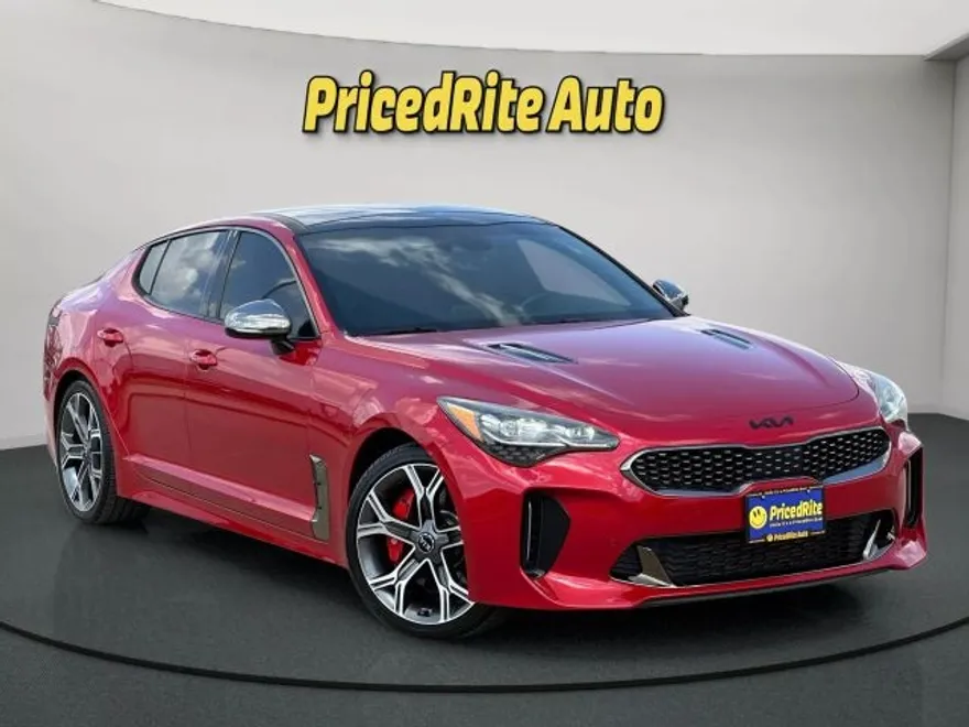 2018 Kia Stinger GT2 photo 1