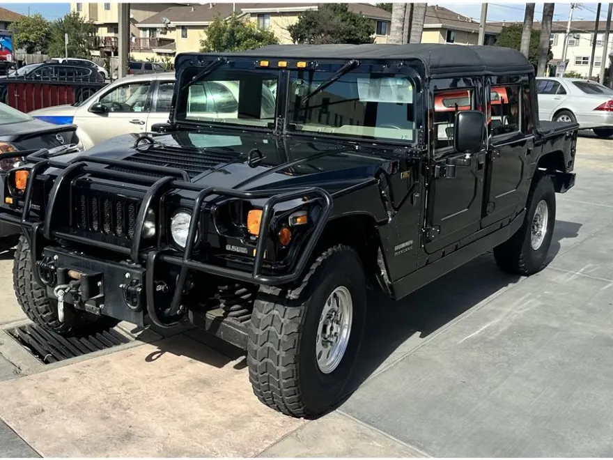 1999 Hummer H1 1 1/4 ton photo 1