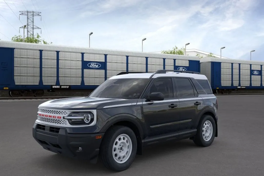 2025 Ford Bronco Sport Heritage photo 1