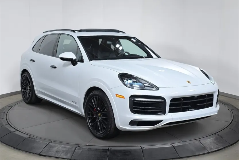 2021 Porsche Cayenne GTS photo 1