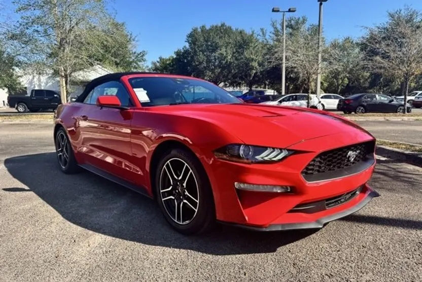2023 Ford Mustang Premium photo 1
