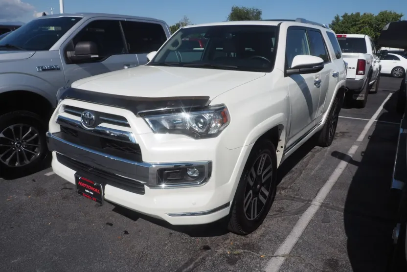 2022 Toyota 4Runner Limited photo 1