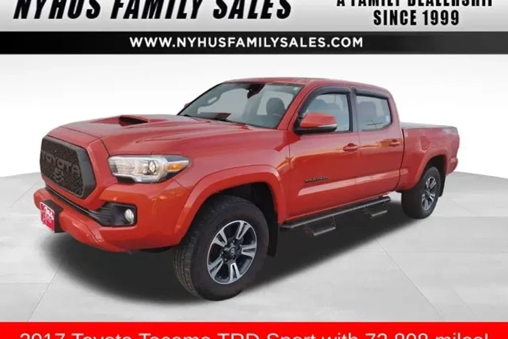 2017 Toyota Tacoma TRD Sport photo 1