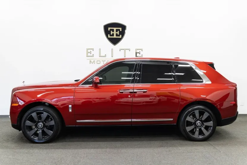 2019 Rolls Royce Cullinan photo 1
