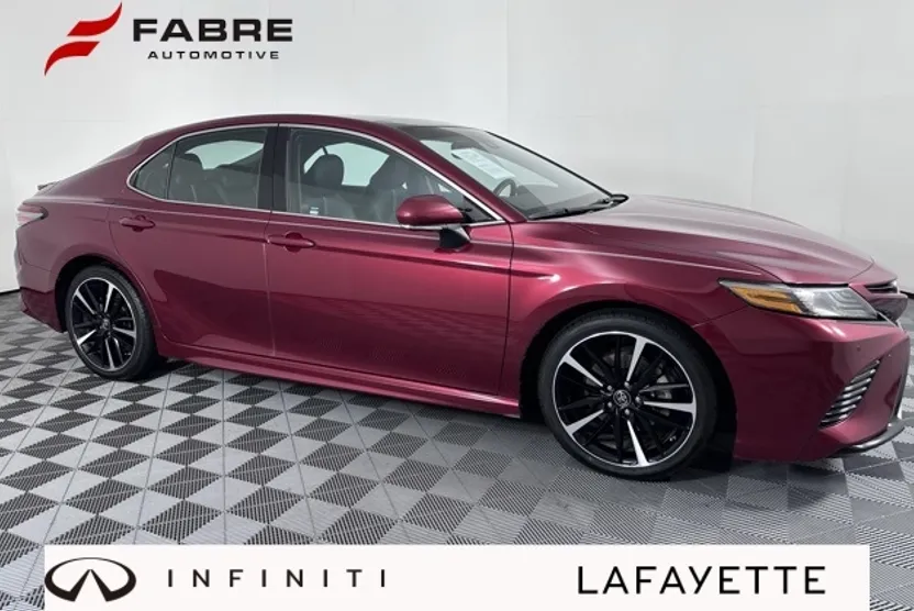 2018 Toyota Camry XSE photo 1