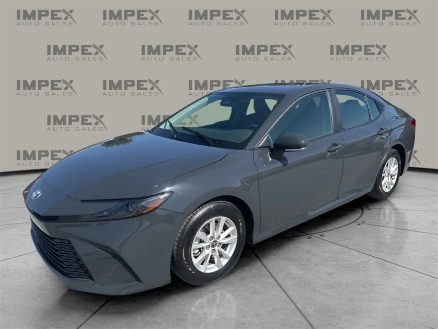2025 Toyota Camry LE photo 1