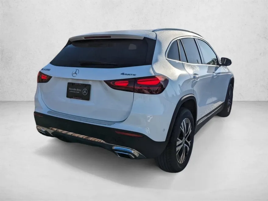 2025 Mercedes Benz GLA 250 4MATIC photo 1