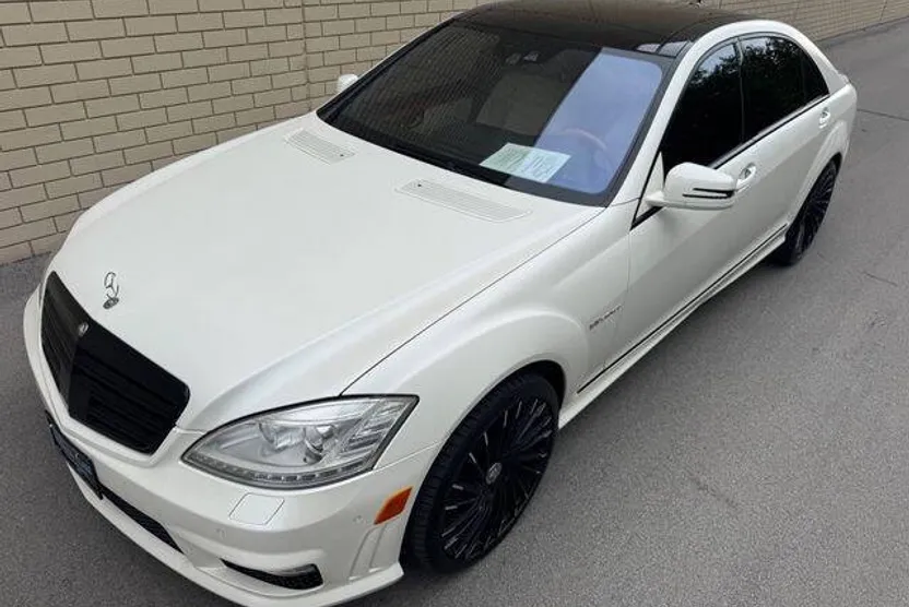 2011 Mercedes Benz S 63 AMG photo 1