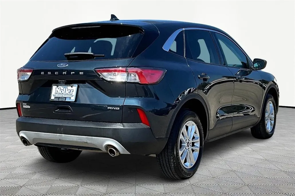 2022 Ford Escape SE photo 1