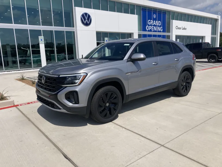 2025 Volkswagen Atlas Cross Sport SE Technology photo 1