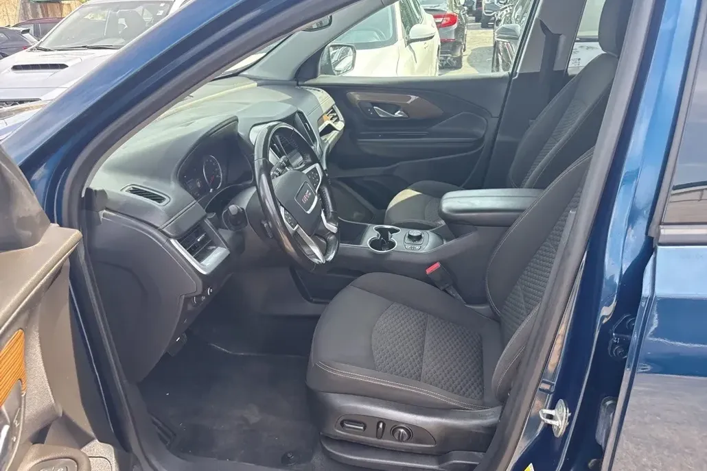 2020 Gmc Terrain SLE photo 1