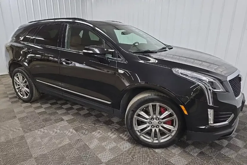 2023 Cadillac XT5 Sport photo 1