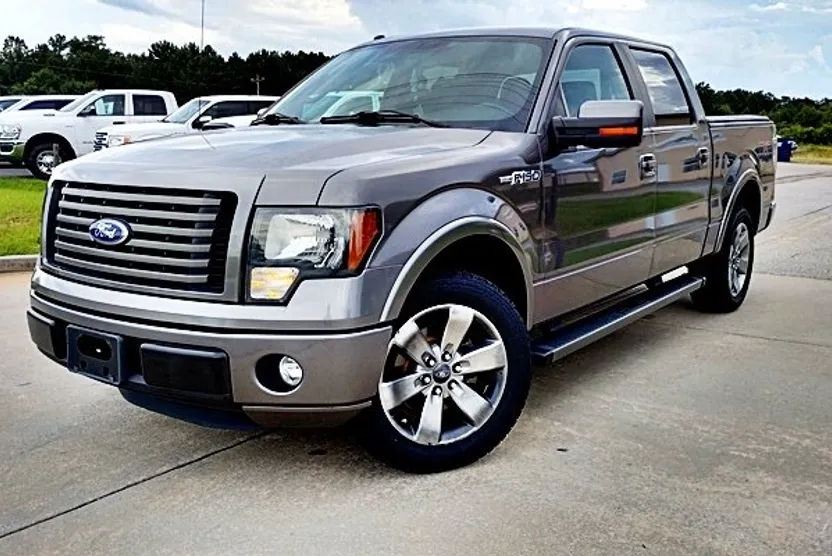 2011 Ford F-150 photo 1