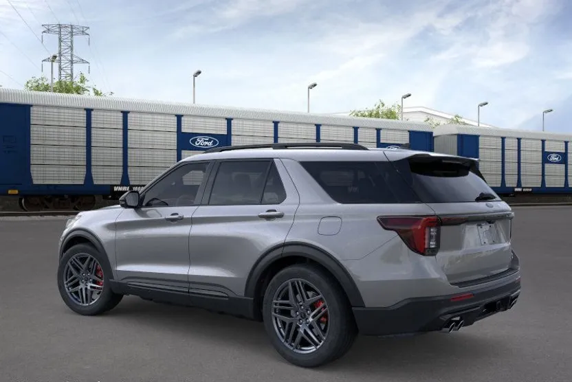 2025 Ford Explorer ST photo 1