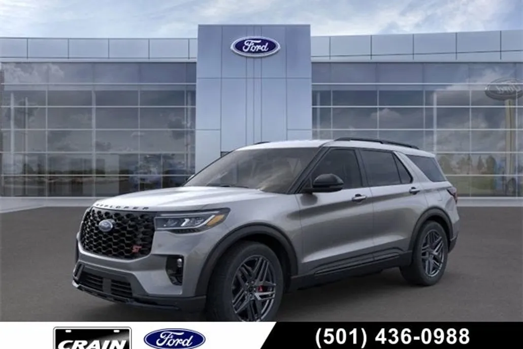 2025 Ford Explorer ST photo 1