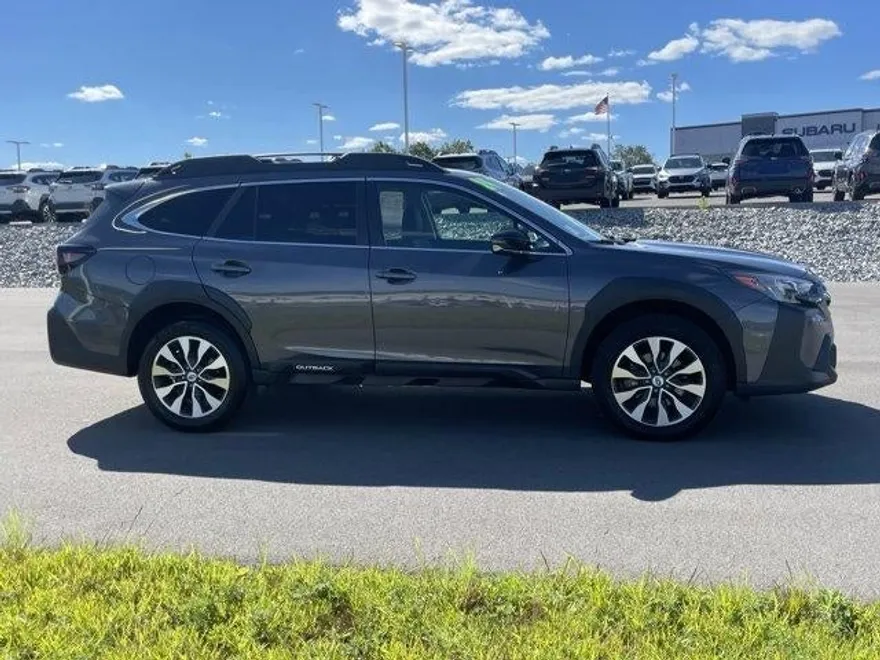 2024 Subaru Outback Limited XT photo 1