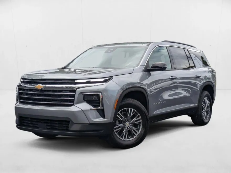 2025 Chevrolet Traverse photo 1