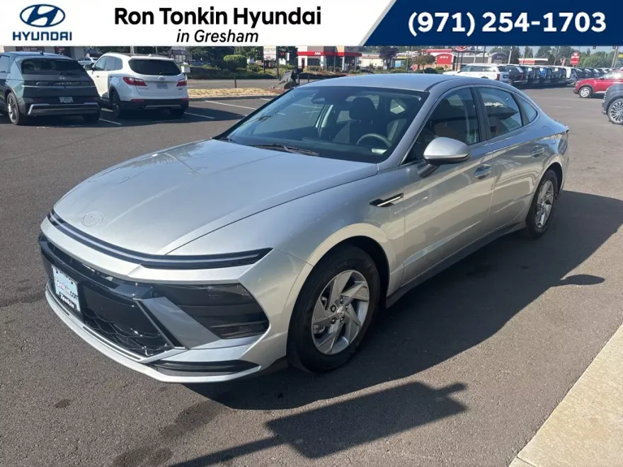 2025 Hyundai Sonata SE photo 1