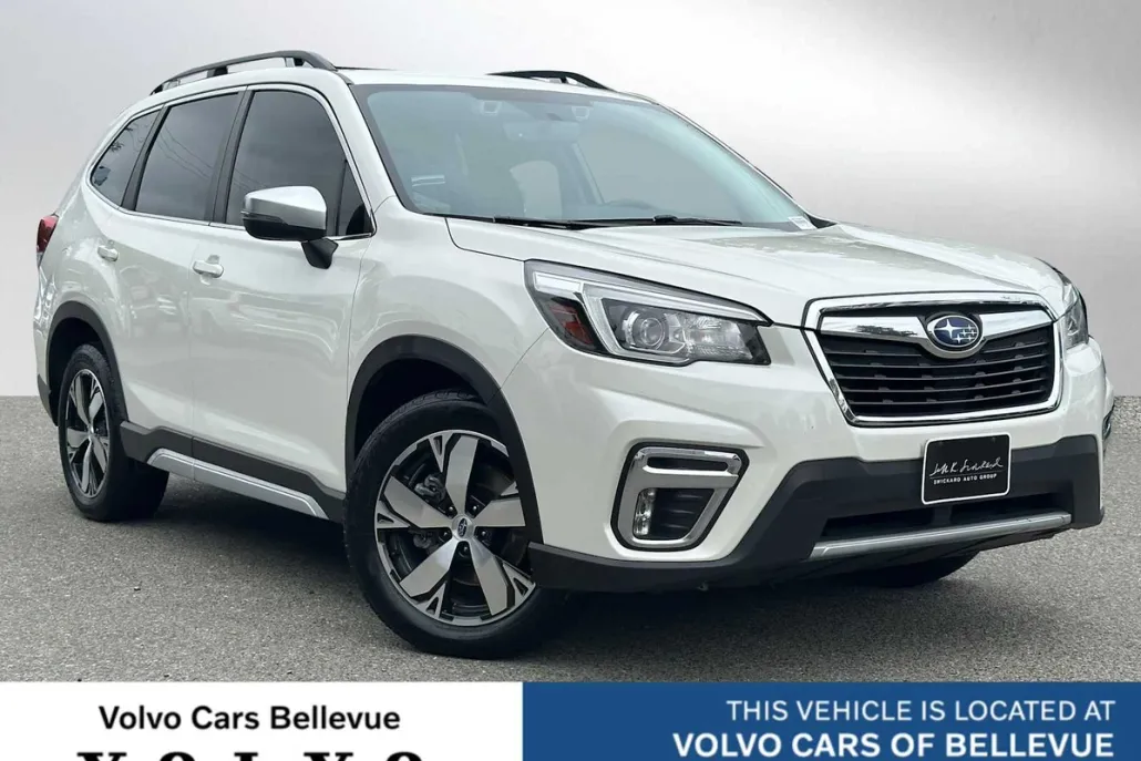 2020 Subaru Forester Touring photo 1
