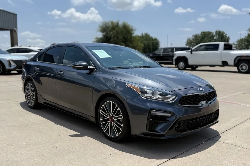 2020 Kia Forte GT photo 1