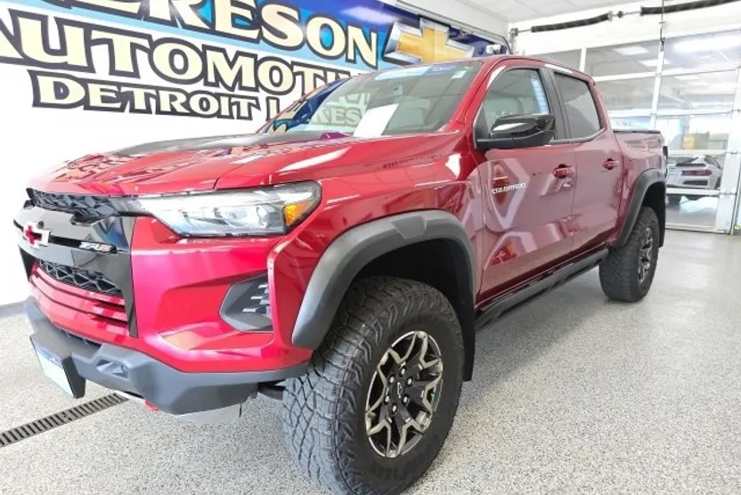 2024 Chevrolet Colorado ZR2 photo 1