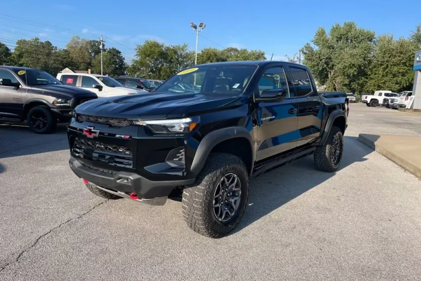 2026 Chevrolet Colorado ZR2 photo 1