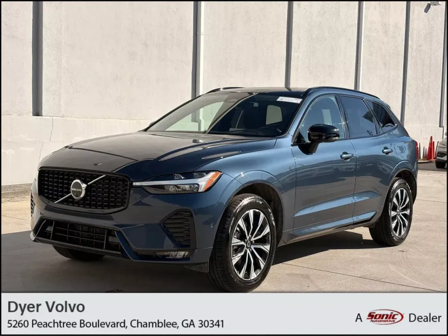2025 Volvo XC60 Plus photo 1