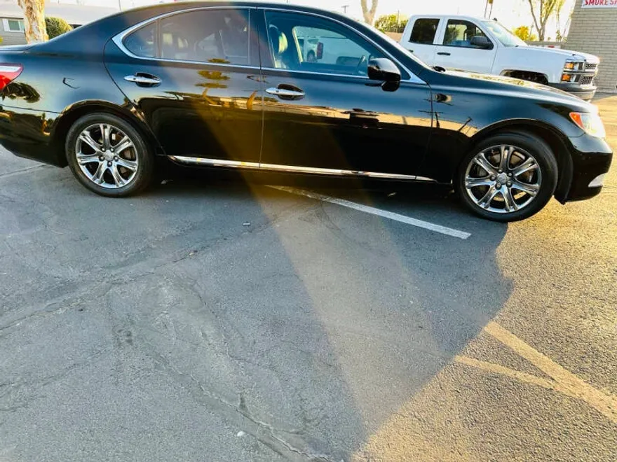 2008 Lexus LS 460 photo 1
