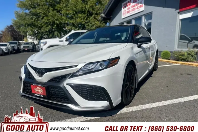 2023 Toyota Camry XSE photo 1