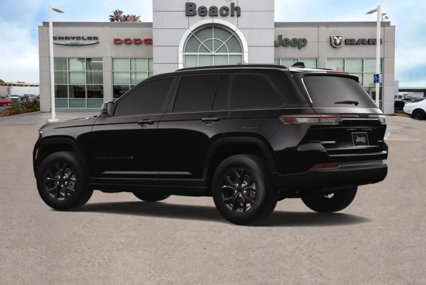2025 Jeep Grand Cherokee Altitude photo 1