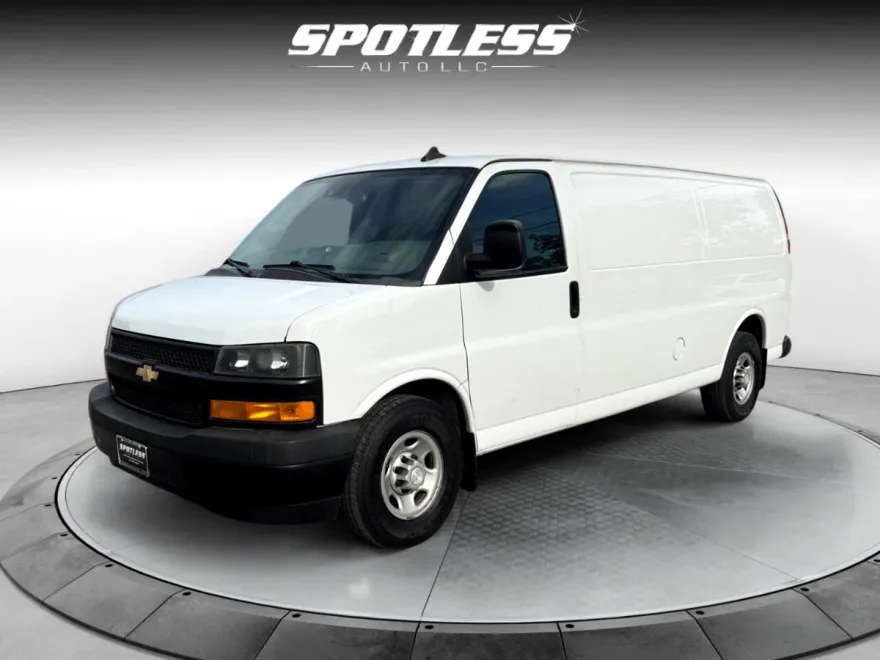 2019 Chevrolet Express 3500 Cargo photo 1