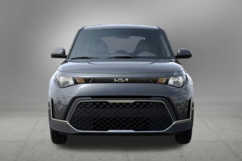 2025 Kia Soul LX S photo 1