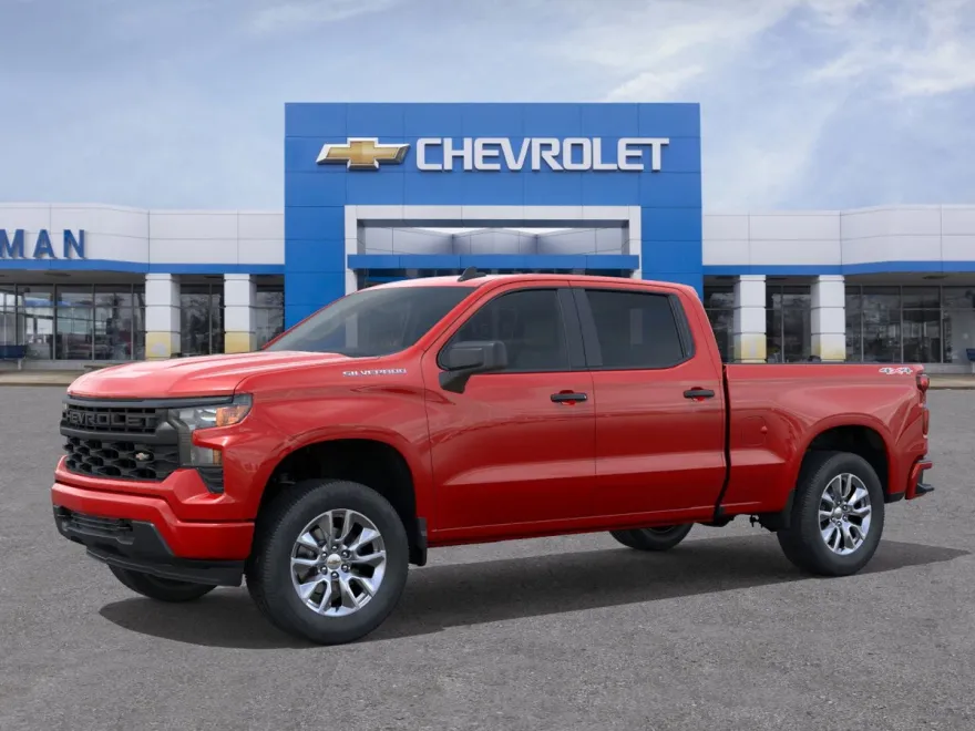 2025 Chevrolet Silverado 1500 Custom photo 1