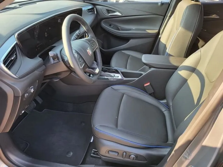 2026 Buick Encore GX Sport Touring photo 1