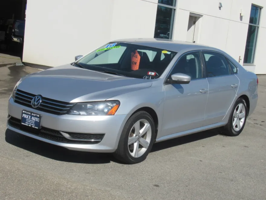 2013 Volkswagen Passat Comfortline photo 1