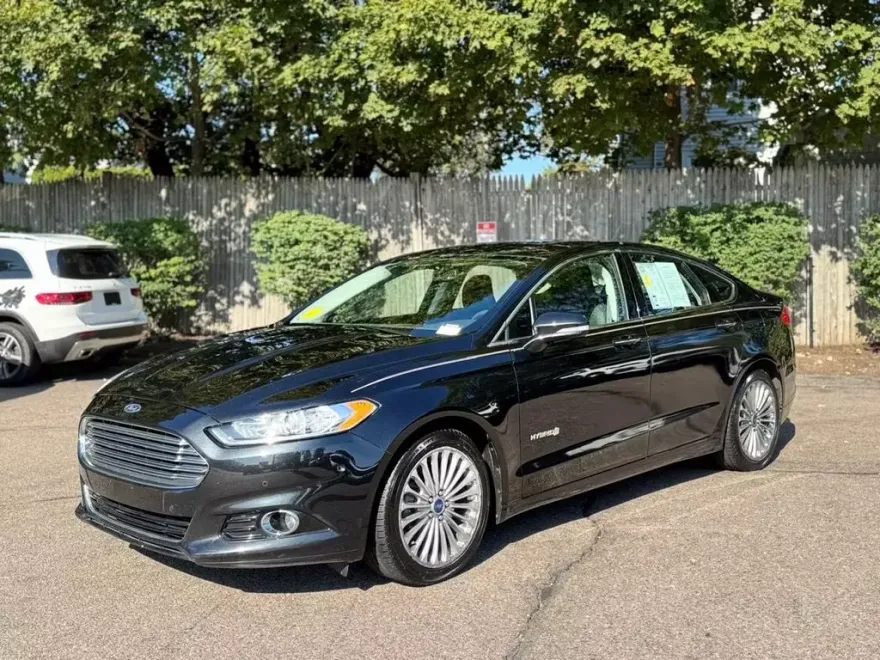 2014 Ford Fusion Hybrid Titanium photo 1