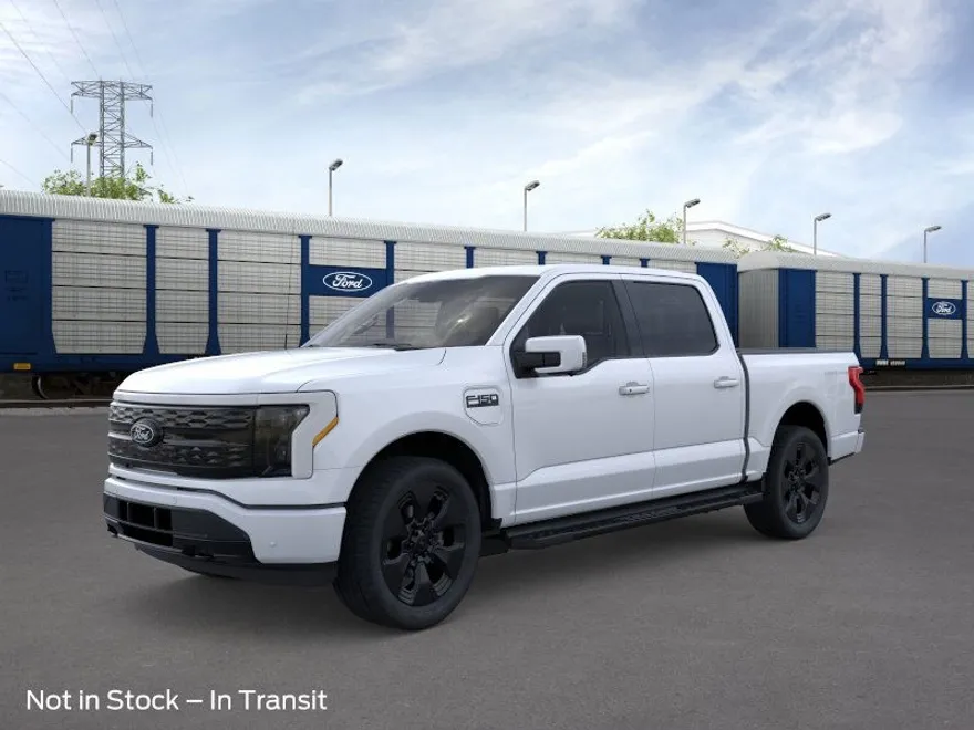 2025 Ford F-150 Lightning Platinum photo 1