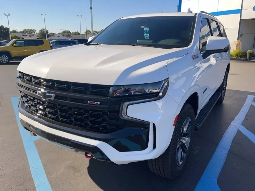 2024 Chevrolet Tahoe Z71 photo 1