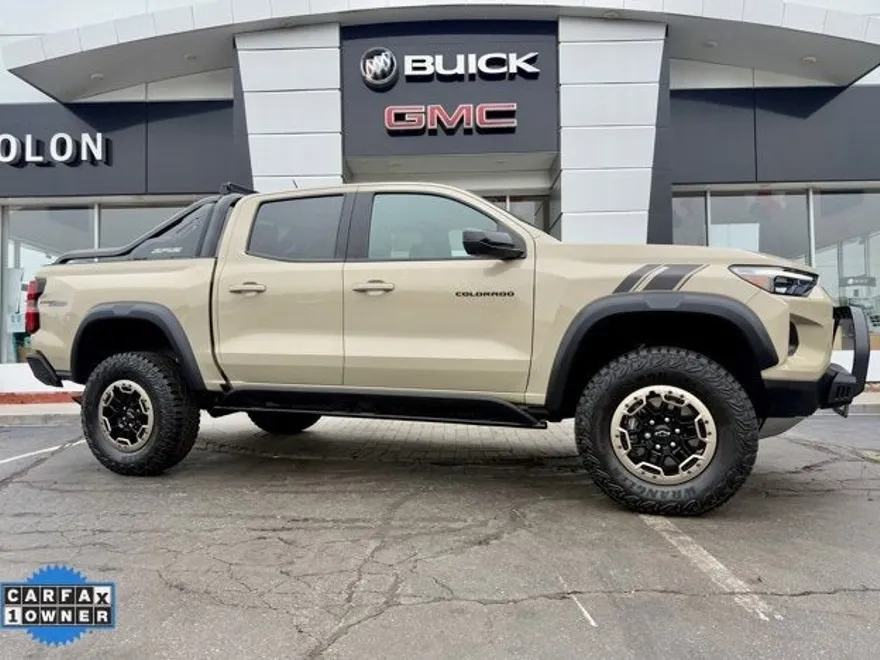 2023 Chevrolet Colorado ZR2 Trail Boss photo 1