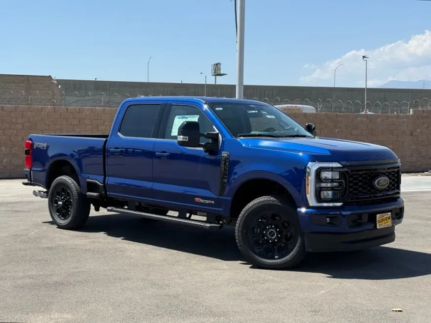2026 Ford F-250 Lariat photo 1