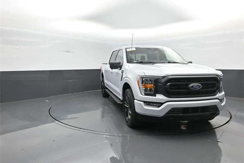 2022 Ford F-150 XLT photo 1