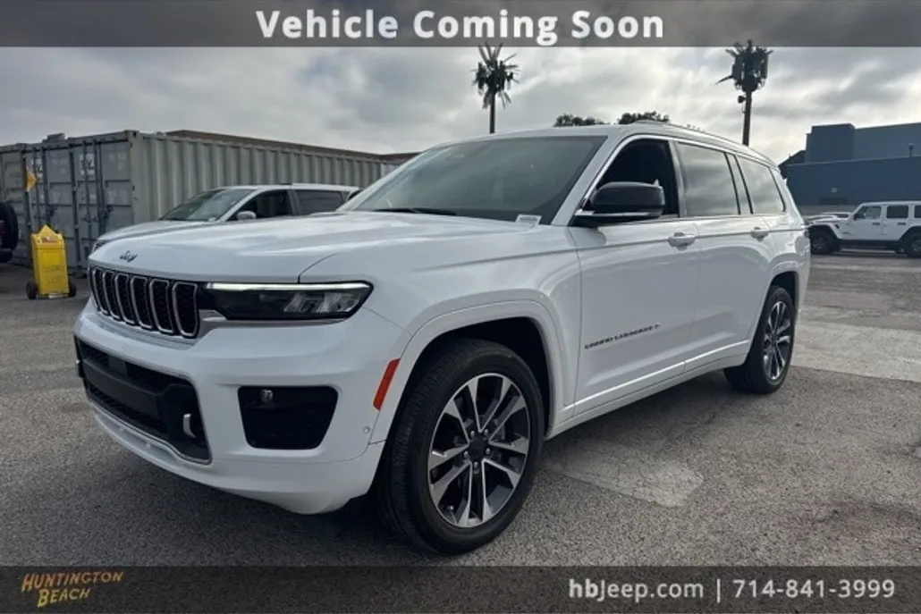 2021 Jeep Grand Cherokee Overland photo 1