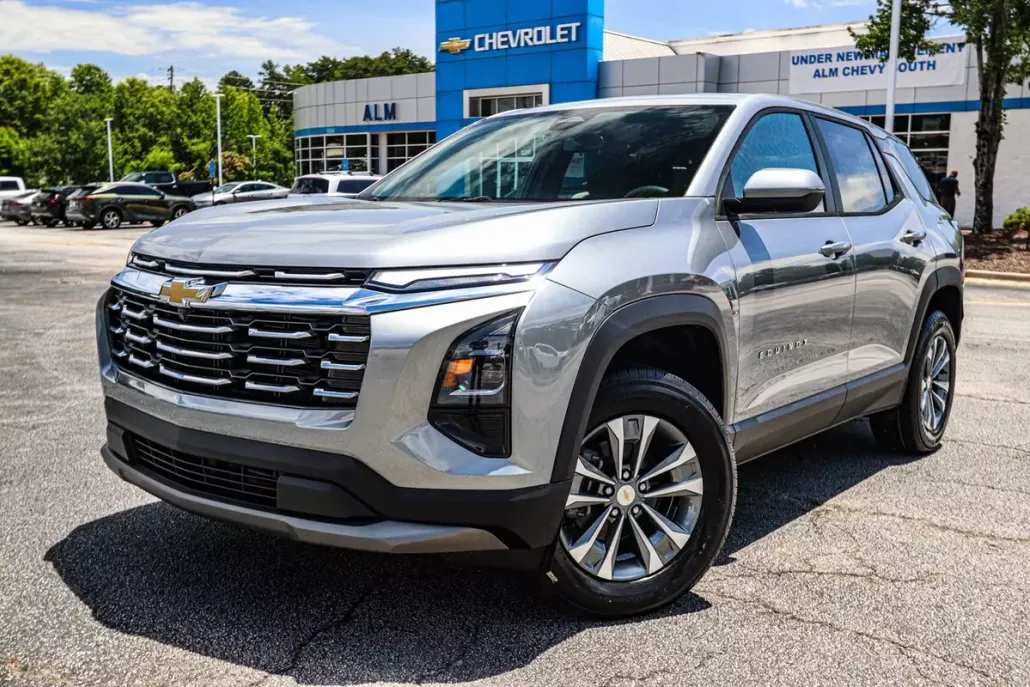2026 Chevrolet Equinox LT photo 1