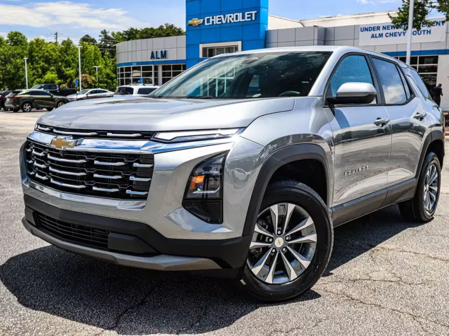 2026 Chevrolet Equinox LT photo 1