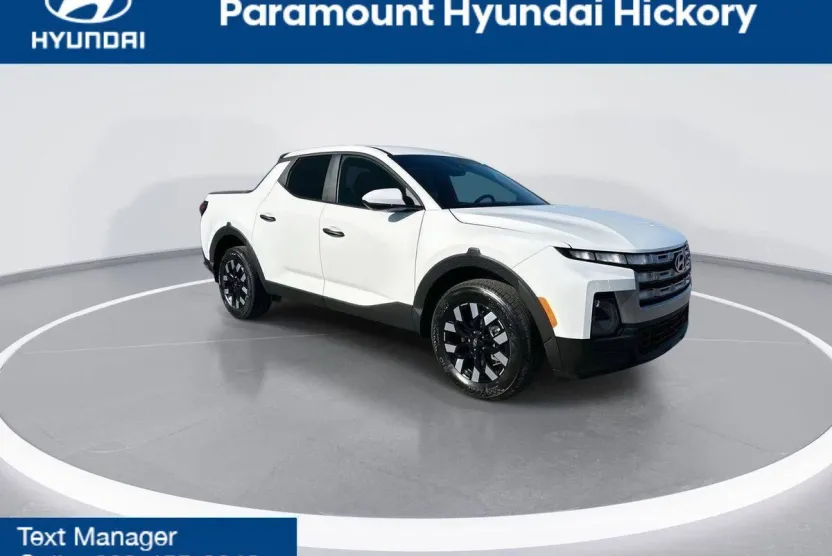 2025 Hyundai Santa Cruz SE photo 1