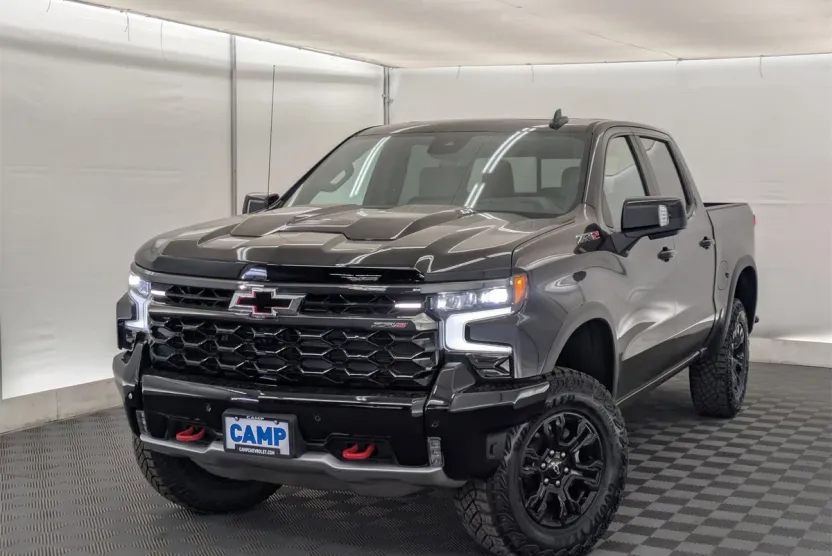 2025 Chevrolet Silverado 1500 ZR2 photo 1